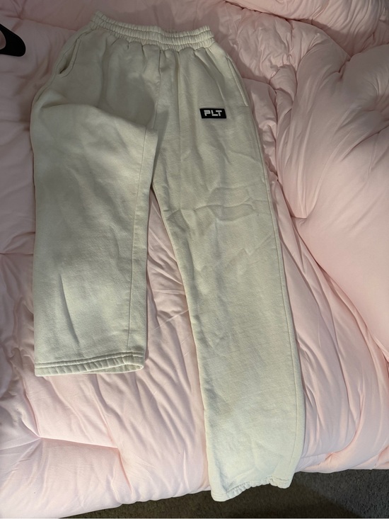 PrettyLittleThing Pants - PrettyLittleThing Cream Fleece Joggers